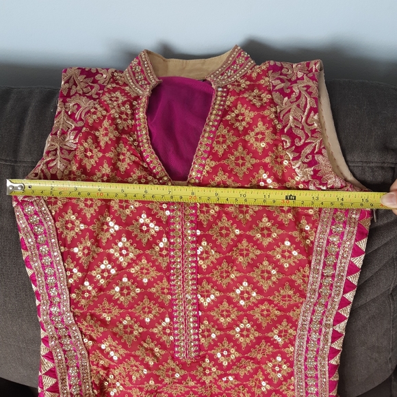 Beautiful Indian Dress - Picture 5 of 7